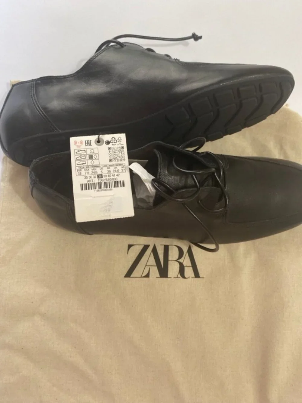 Zara LOW HEEL LEATHER LACE-UP SHOES